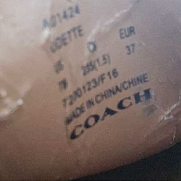 Coach Odette Slip On Loafer Tan Patent Leather Sz 7 Elegant Comfortable Timeless - Picture 11 of 15